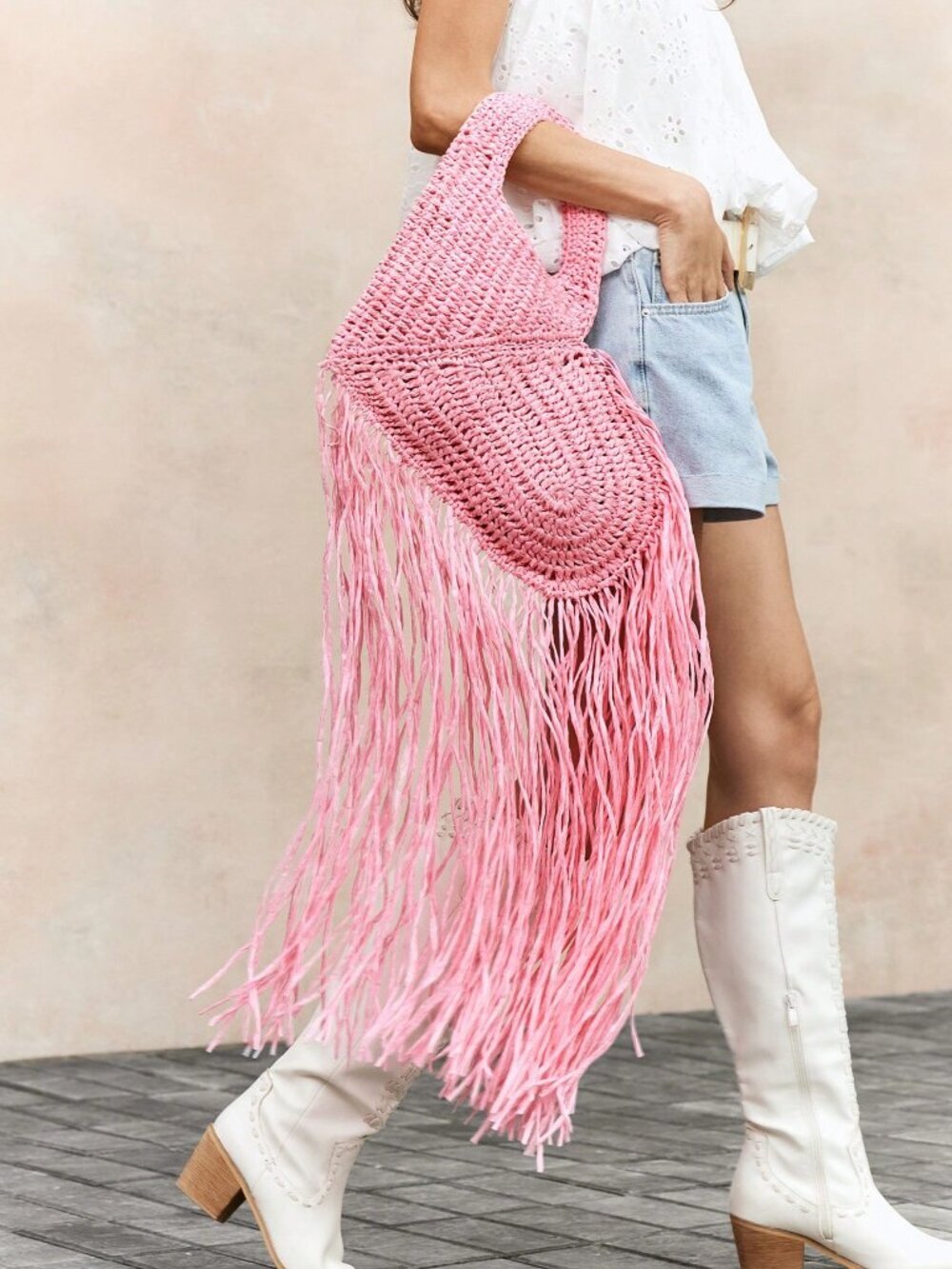 Pink  Women's Heart-Shaped Tassel Straw Woven Hobo Shoulder Bag